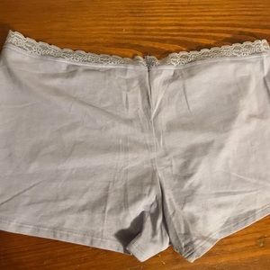 Lavender VS boy shorts NWT